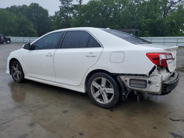 4T1BF1FK2DU643272 - 2013 TOYOTA CAMRY L WHITE photo 2