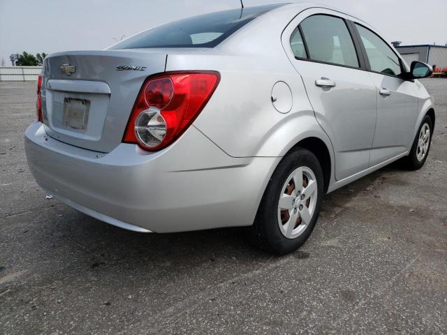 1G1JA5SH3F4176102 - 2015 CHEVROLET SONIC LS ვერცხლისფერი ფოტო 3