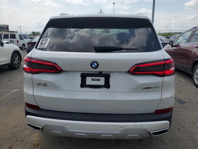 5UXCR6C58KLK87357 - 2019 BMW X5 XDRIVE40I WHITE photo 6