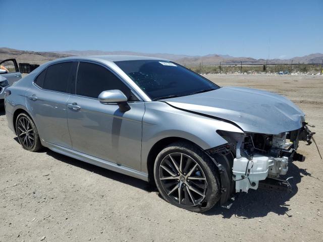 4T1G11AK3PU146120 - 2023 TOYOTA CAMRY SE NIGHT SHADE SILVER photo 4