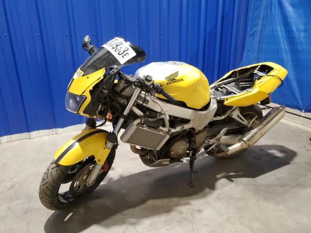 JH2S036291M300003 - 2001 HONDA VTR1000 F YELLOW photo 2