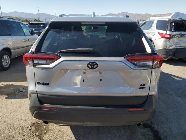 JTMF1RFV7KD039081 - 2019 TOYOTA RAV4 LE SILVER photo 6