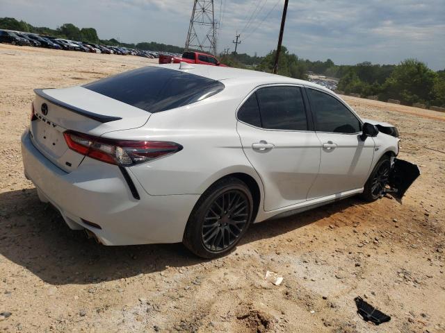 4T1G11AKXPU112207 - 2023 TOYOTA CAMRY SE NIGHT SHADE WHITE photo 3