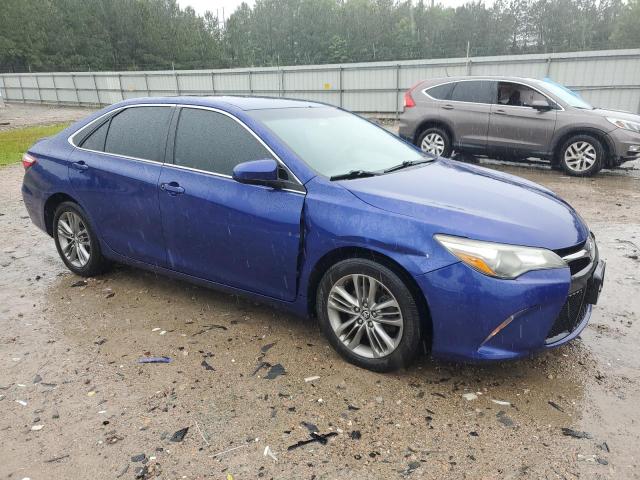 4T1BF1FK1FU983984 - 2015 TOYOTA CAMRY LE BLUE photo 4