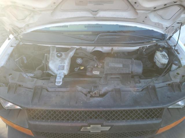 1GCWGFCB0E1122350 - 2014 CHEVROLET EXPRESS G2 WHITE photo 12