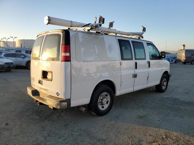 1GCWGFCB0E1122350 - 2014 CHEVROLET EXPRESS G2 WHITE photo 3
