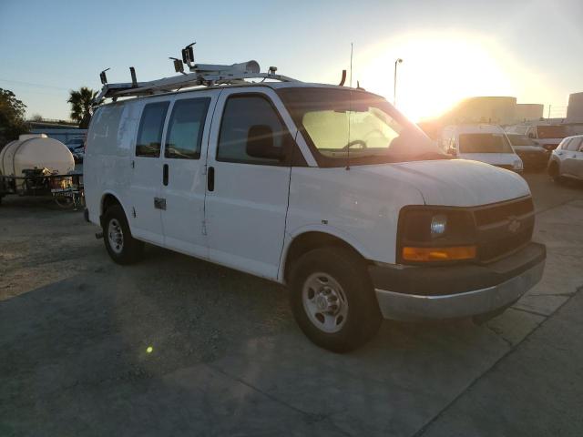 1GCWGFCB0E1122350 - 2014 CHEVROLET EXPRESS G2 WHITE photo 4