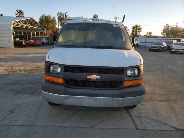 1GCWGFCB0E1122350 - 2014 CHEVROLET EXPRESS G2 WHITE photo 5