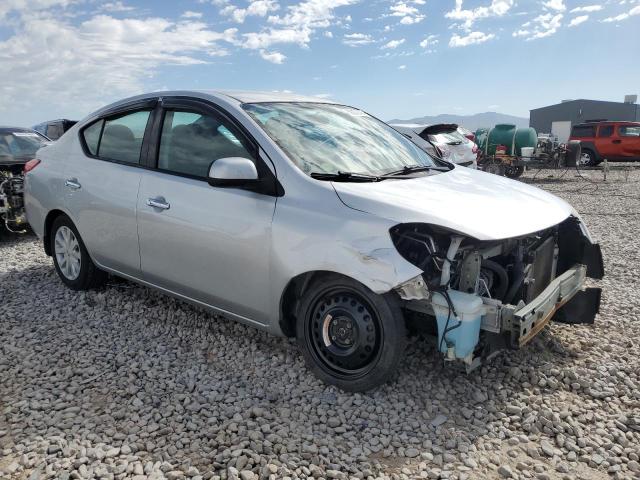 3N1CN7AP8EL842908 - 2014 NISSAN VERSA S SILVER photo 4