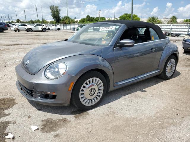 3VW5P7AT8DM810415 - 2013 VOLKSWAGEN BEETLE GRAY photo 1