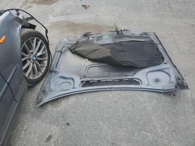 WBAEW53405PN39083 - 2005 BMW 330 XI GRAY photo 12