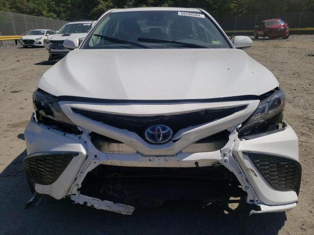 4T1S31AK0RU078124 - 2024 TOYOTA CAMRY SE NIGHT SHADE WHITE photo 5