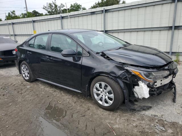 5YFEPMAE9MP195093 - 2021 TOYOTA COROLLA LE BLACK photo 4