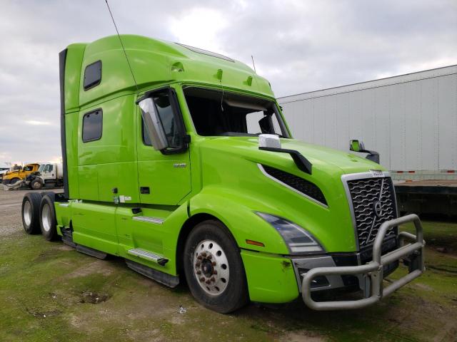 4V4NC9EJ6LN237882 - 2020 VOLVO VN VNL GREEN photo 1