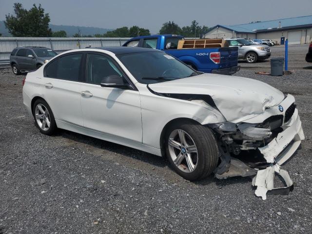 WBA3C3G52ENS68014 - 2014 BMW 320 I XDRIVE WHITE photo 4