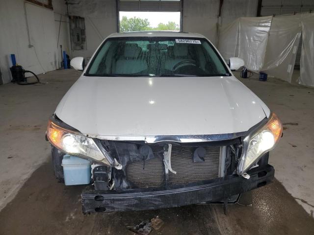 4T1BK3DB9BU430083 - 2011 TOYOTA AVALON BASE WHITE photo 5
