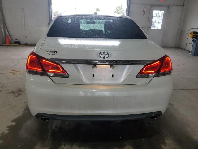 4T1BK3DB9BU430083 - 2011 TOYOTA AVALON BASE WHITE photo 6