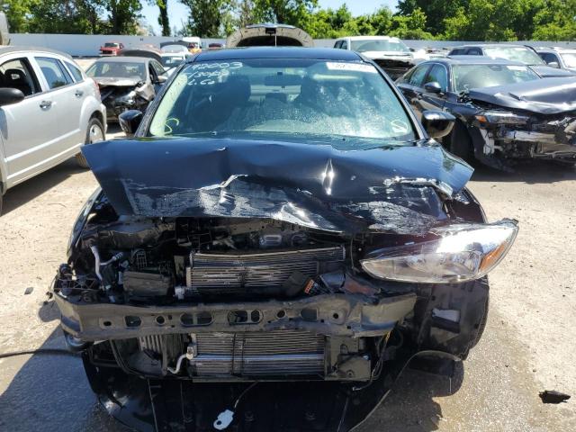 1FADP3FE8JL303177 - 2018 FORD FOCUS SE BLACK photo 5