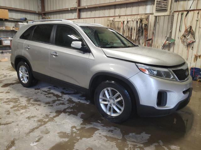 5XYKT4A68FG622858 - 2015 KIA SORENTO LX SILVER photo 4