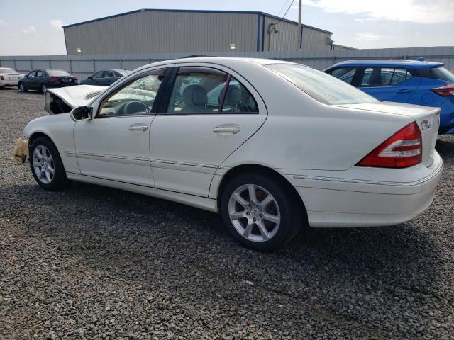 WDBRF92H27F846133 - 2007 MERCEDES-BENZ C 280 4MATIC WHITE photo 2