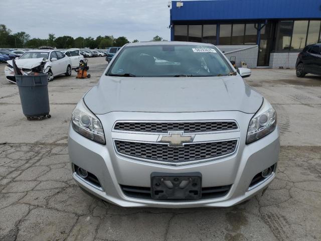 1G11H5SA7DF287803 - 2013 CHEVROLET MALIBU LTZ 银色 照片 5