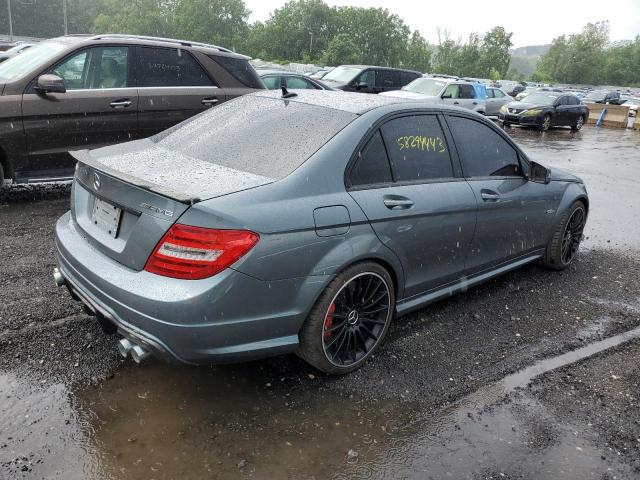 WDDGF7HB4CA682302 - 2012 MERCEDES-BENZ C 63 AMG GRAY photo 3