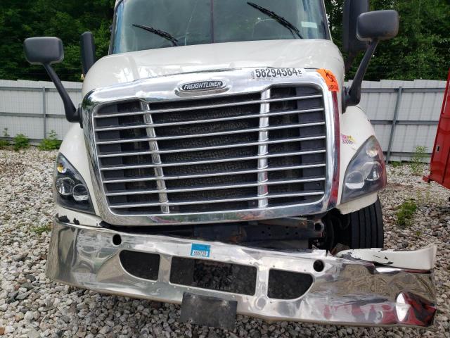 3AKBGADV3FSGC4037 - 2015 FREIGHTLINER CASCADIA 1 WHITE photo 7
