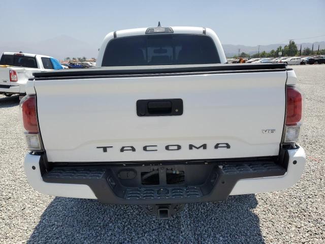 3TMEZ5CN5HM036324 - 2017 TOYOTA TACOMA DOUBLE CAB WHITE photo 6