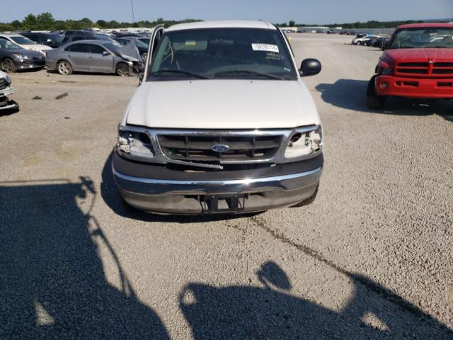 2FTRF17W33CB08471 - 2003 FORD F150 WHITE photo 11