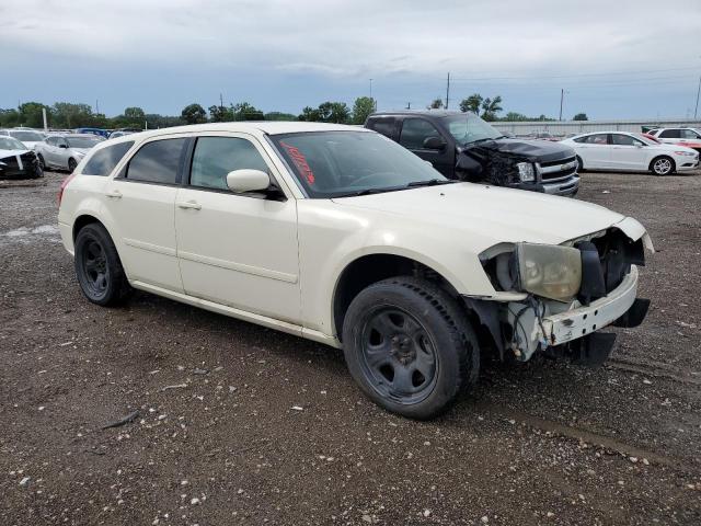 2D4GZ48V35H555817 - 2005 DODGE MAGNUM SXT CREAM photo 4