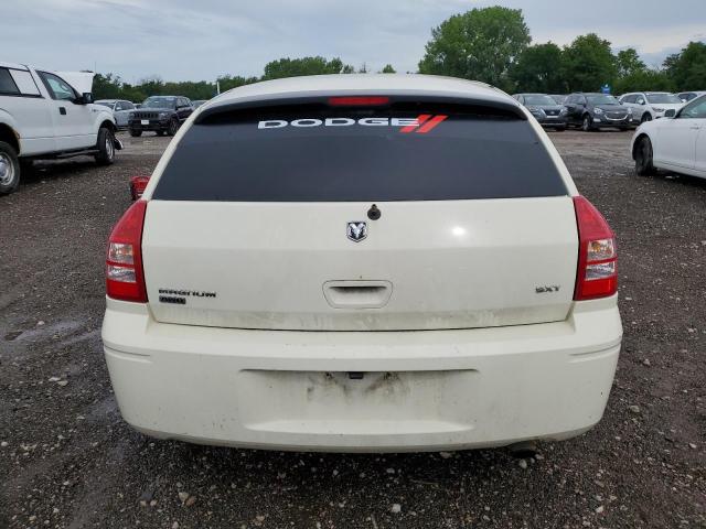 2D4GZ48V35H555817 - 2005 DODGE MAGNUM SXT CREAM photo 6