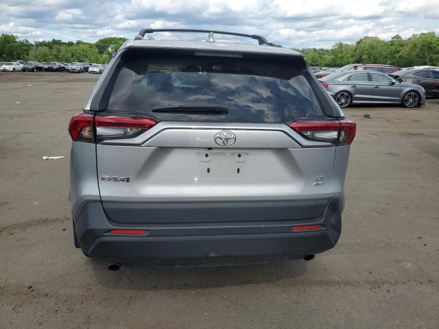 2T3F1RFV8LW125570 - 2020 TOYOTA RAV4 LE SILVER photo 6