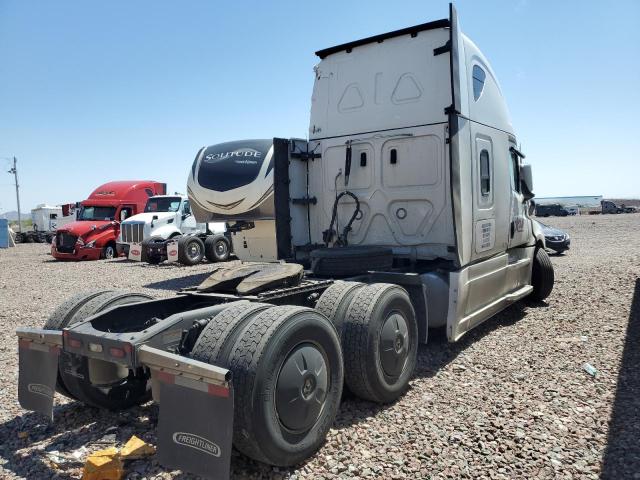 3AKJHHDR8RSUT3384 - 2024 FREIGHTLINER CASCADIA WHITE photo 4