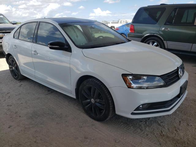 3VWD17AJ3JM210215 - 2018 VOLKSWAGEN JETTA SPORT WHITE photo 4