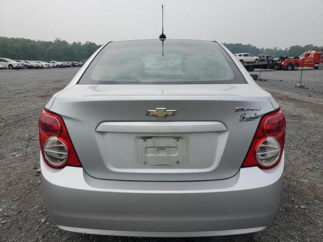 1G1JA5SG1G4151353 - 2016 CHEVROLET SONIC LS 银色 照片 6