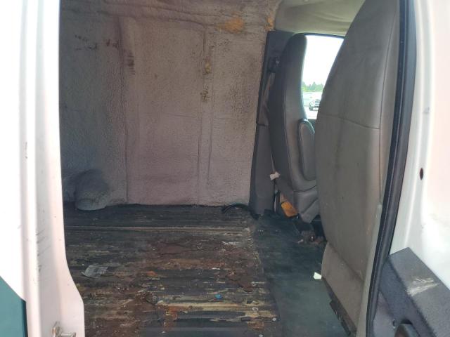 1GCZGUBG9B1115942 - 2011 CHEVROLET EXPRESS G3 WHITE photo 11