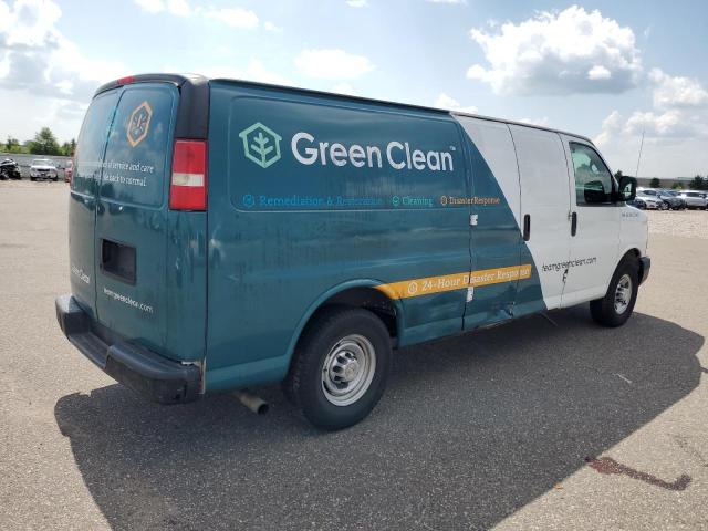 1GCZGUBG9B1115942 - 2011 CHEVROLET EXPRESS G3 WHITE photo 3