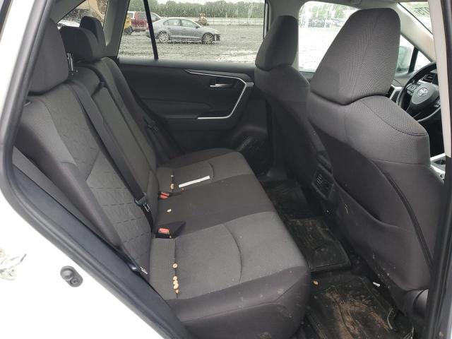 2T3P1RFV3MC255635 - 2021 TOYOTA RAV4 XLE WHITE photo 10