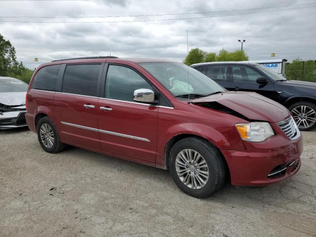 2C4RC1CG7GR303726 - 2016 CHRYSLER TOWN & COU TOURING L MAROON photo 4
