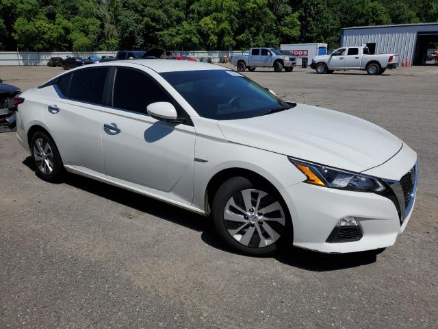 1N4BL4BV8KC242929 - 2019 NISSAN ALTIMA S WHITE photo 4