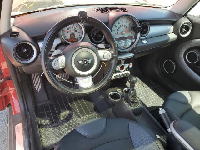 WMWMM33589TP91207 - 2009 MINI COOPER S CLUBMAN RED photo 8
