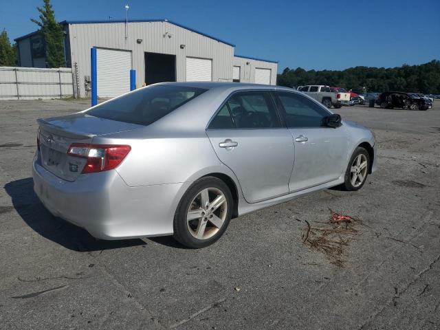 4T1BF1FK9CU019970 - 2012 TOYOTA CAMRY BASE SILVER photo 3