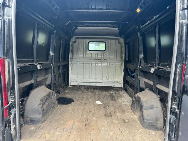 3C6TRVCG6JE156763 - 2018 RAM PROMASTER 2500 HIGH BLACK photo 8