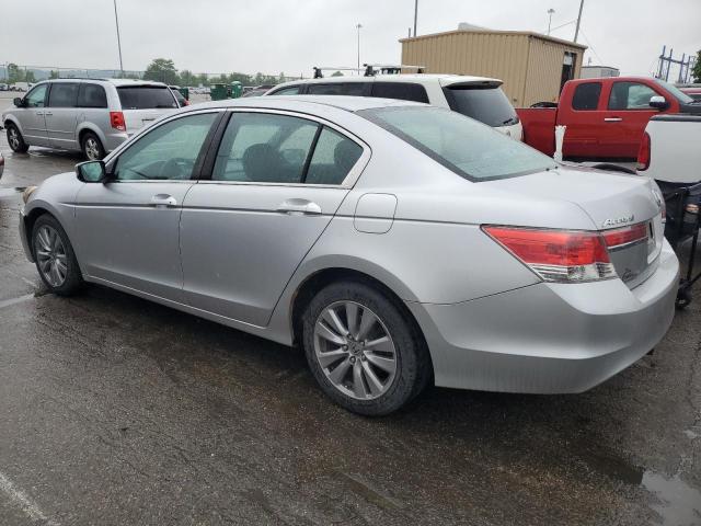 1HGCP2F7XCA164834 - 2012 HONDA ACCORD EX 银色 照片 2