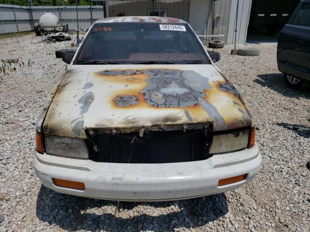 1B3XA46K7PF640856 - 1993 DODGE SPIRIT WHITE photo 5