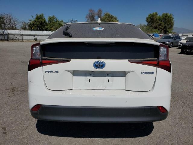 JTDKARFU4L3110122 - 2020 TOYOTA PRIUS L WHITE photo 6