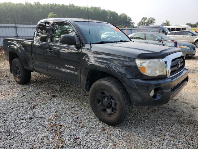 5TETU62N78Z561403 - 2008 TOYOTA TACOMA PRERUNNER ACCESS CAB BLACK photo 4