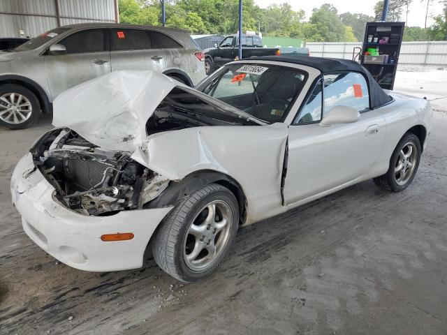 JM1NB353420231846 - 2002 MAZDA MX-5 MIATA BASE WHITE photo 1