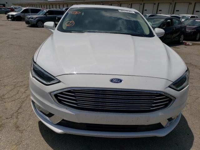 3FA6P0D92JR233741 - 2018 FORD FUSION TITANIUM/PLATINUM WHITE photo 5