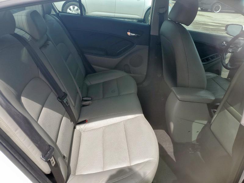 KNAFZ4A85F5374429 - 2015 KIA FORTE EX 白色 照片 10